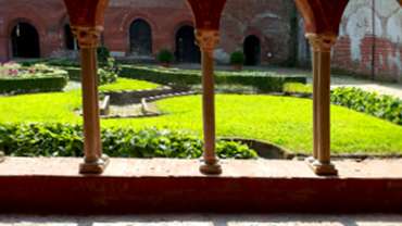 Dettaglio arcate di Staffarda